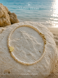 Pulsera de Perlas con Corazón Dorado